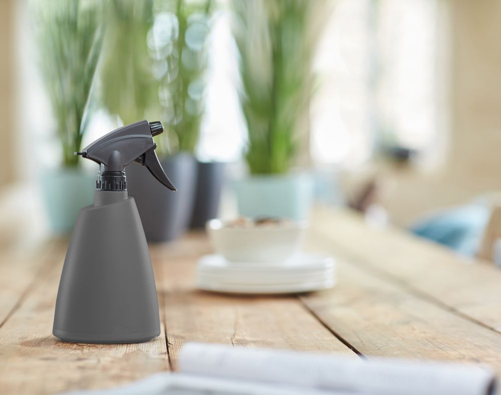 BNDL Brussels Watering Can + Sprayer